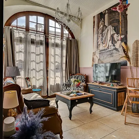 Hotel Des Artistes-2