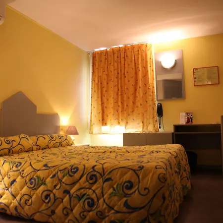 Crau Hotel-3
