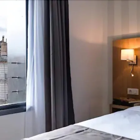 Hotel Le Pere Leon-3