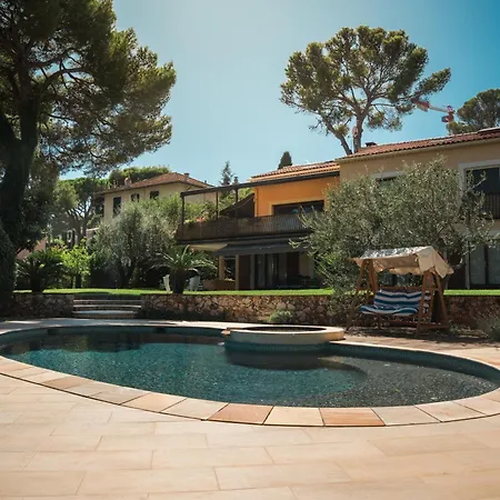 Charming Villa Saint-Jean-Cap-Ferrat-2