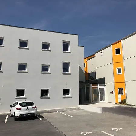 Premiere Classe Amiens-3