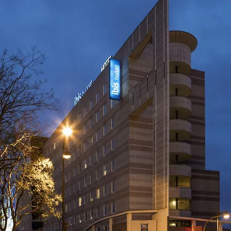Ibis Budget Paris Porte De Montmartre-3