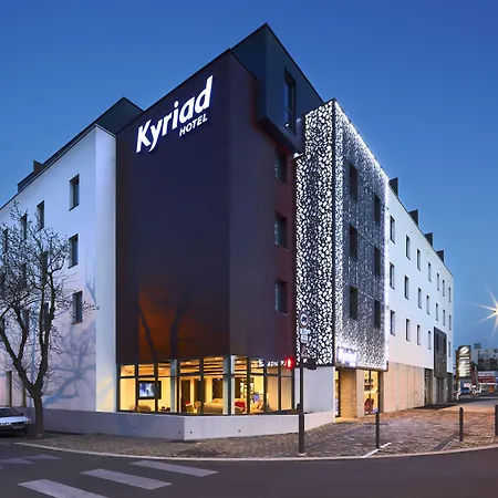 Kyriad Troyes Centre-3