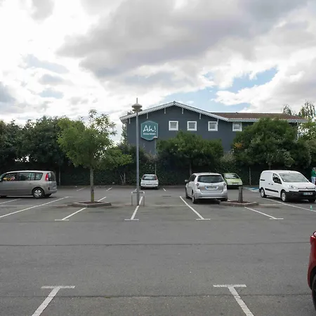 Greet Hotel Bordeaux Floirac Arena-3