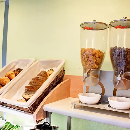 Hotel Inn Design Laon-3