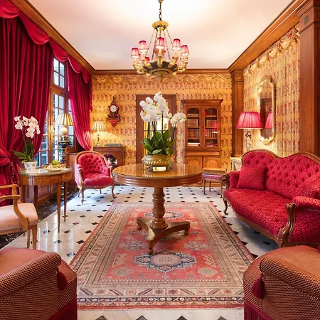 Hotel Duc De St-Simon-3
