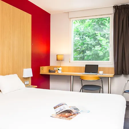 B&B HOTEL La Rochelle Centre-2