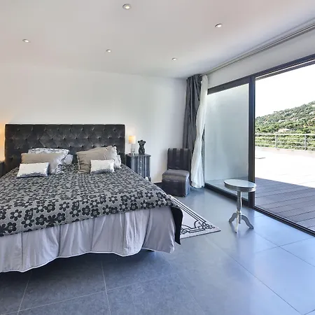 Villa Louancelie B&B-2