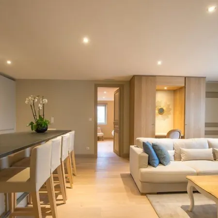 Les Suites Du Champagne De Venoge-3