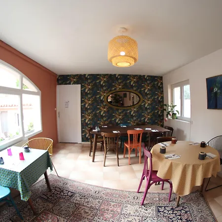 Hotel & Cantine De La Plage-3