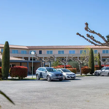 Logis Hotel La Goutte D'eau-3