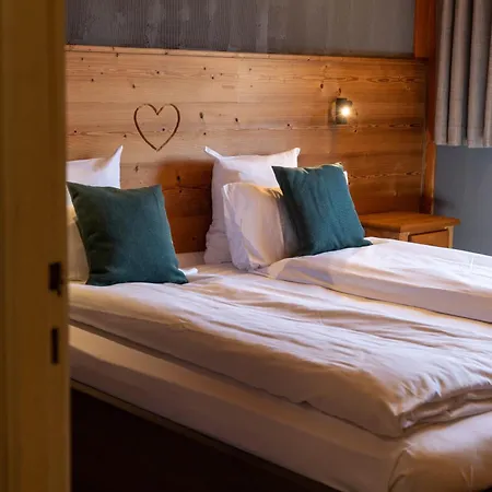 Chalet Hotel Le Collet-3