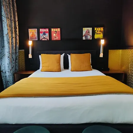 Hotel Noir-2