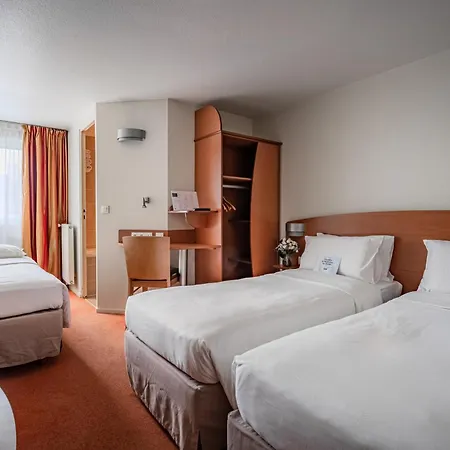 Kyriad Rennes Nord Hotel-3