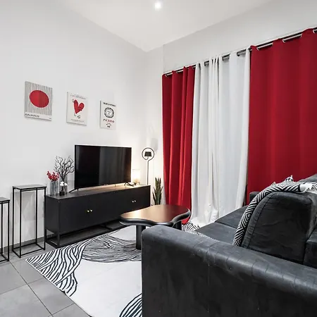 Nice Renting - Gallo - New Modern Loft Old Town Massena-2