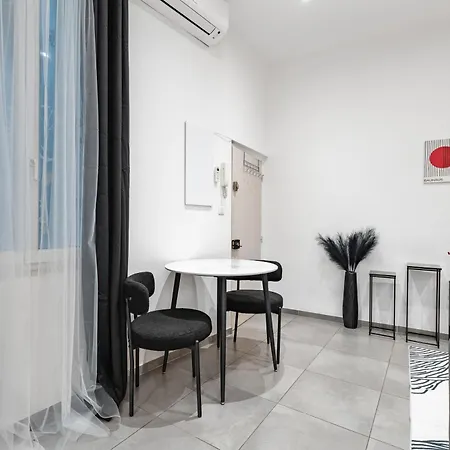 Nice Renting - Gallo - New Modern Loft Old Town Massena-3