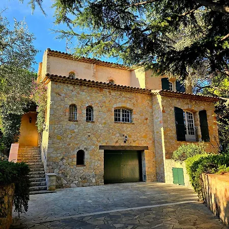 Villa Vuyani Antibes-3