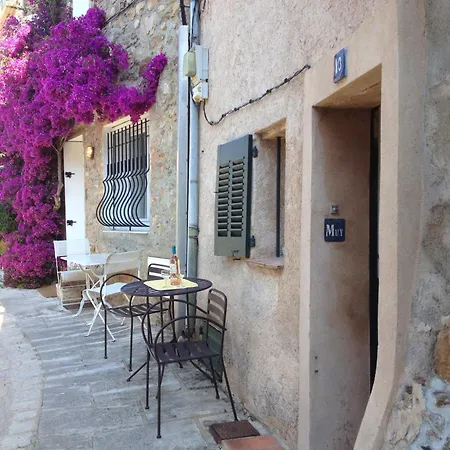 Ferienhaus in der Altstadt von Grimaud-2