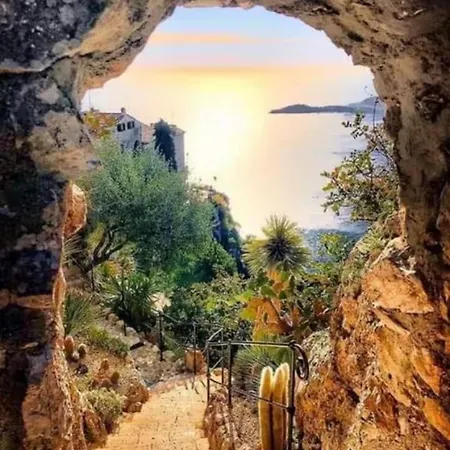 Studio Pied Village Eze - Dans Villa - Parking Gratuit-3