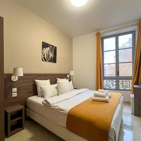 Square Hotel-2