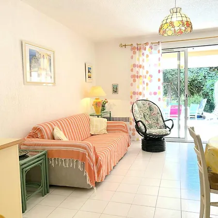 Maison En Duplex Au Lavandou Avec Piscine, Terrasse Et Parking Prive - 3 Pieces, 6 Couchages - Fr-1-251-20-2