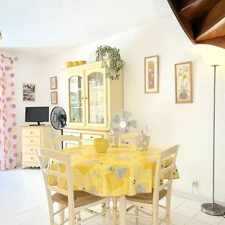 Maison En Duplex Au Lavandou Avec Piscine, Terrasse Et Parking Prive - 3 Pieces, 6 Couchages - Fr-1-251-20-3