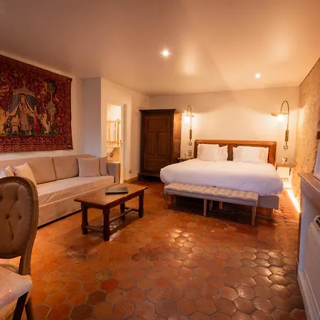 Les Remparts Hotels Et Demeures Historiques-2