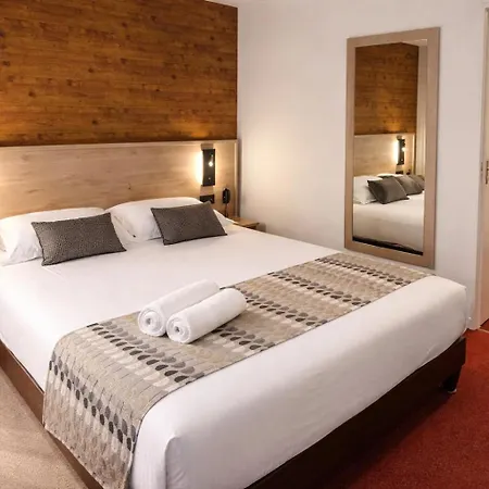 Logis Hotel Le Lac-2