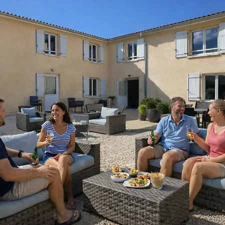 Domaine de la Noiseraie - Suites spacieuses-3