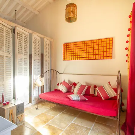 Le Clos Des Cambres-3