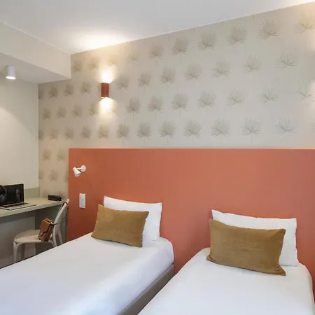 Hotel Du Midi-2