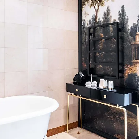 Aigle Noir Hotel Fontainebleau - Mgallery Collection-3