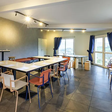 Ibis Budget Millau Viaduc-2