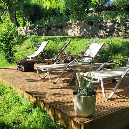 Le Manoir des Pélies, Maison d'hôtes de charme, Jacuzzi, Piscine, Rivière-2