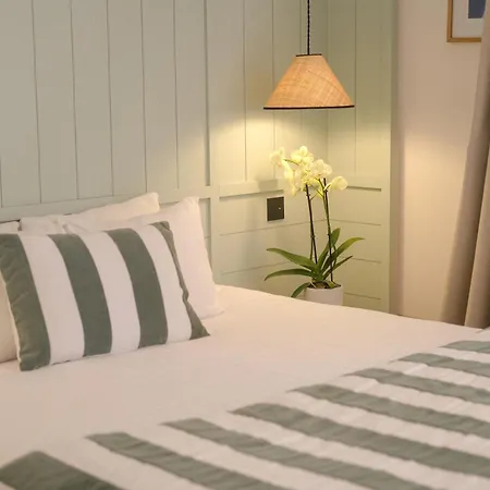 Boutique Hotel Le Clos Huguerie - Bordeaux Centre-2