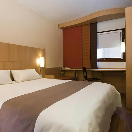 Ibis Cambrai-2