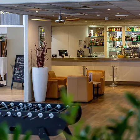 Mercure Paris Le Bourget Aeroport-3