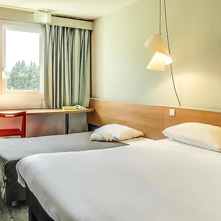 Ibis Salon De Provence-2