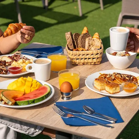 Ibis Styles Biarritz Plage-3