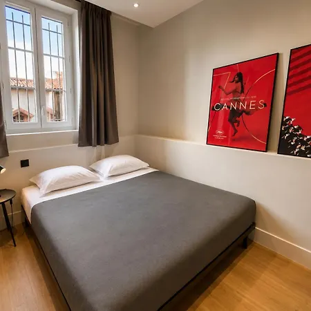 7Art Hotel-2