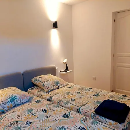Villa au calme avec piscine privative-2