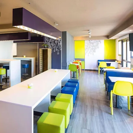 Ibis Budget Pau Est-2
