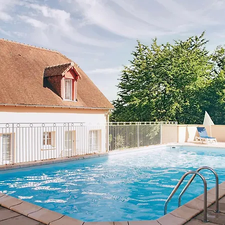 Terres de France - Appart'Hôtel La Roche-Posay-3