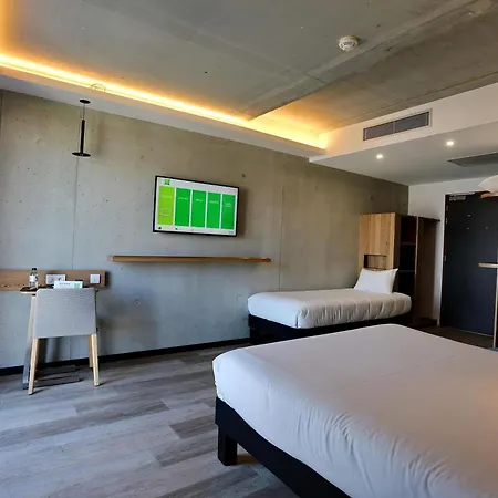 Ibis Styles Ajaccio Napoleon-2