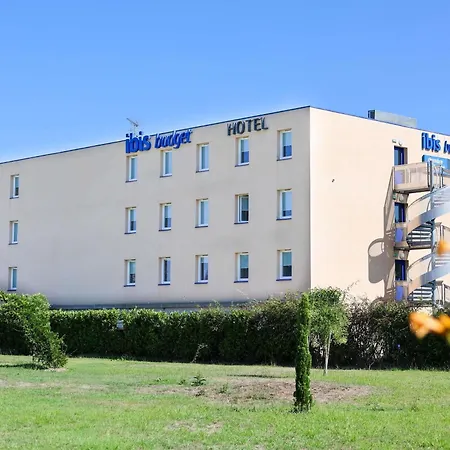 Ibis Budget Marmande-3
