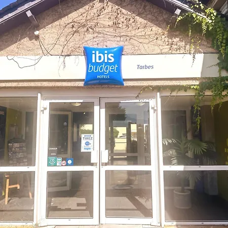 Ibis Budget Tarbes-3