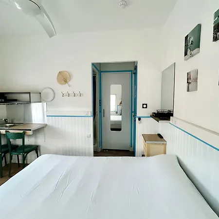 Hotel Oasis-3