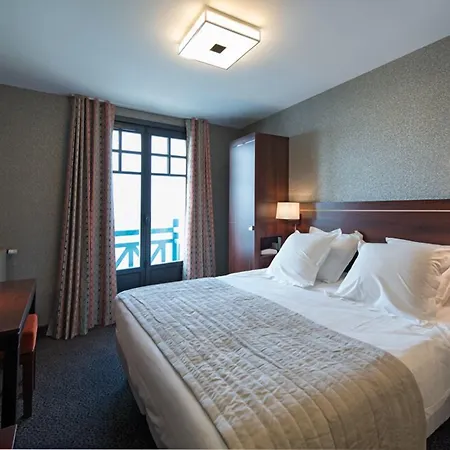 Ambassadeurs Logis Hotel-3