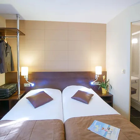 Hotel Inn Design & Restaurant Poitiers-3