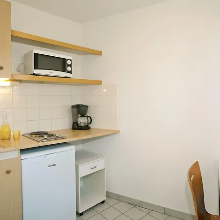 Séjours&Affaires La Rochelle Les Minimes-3